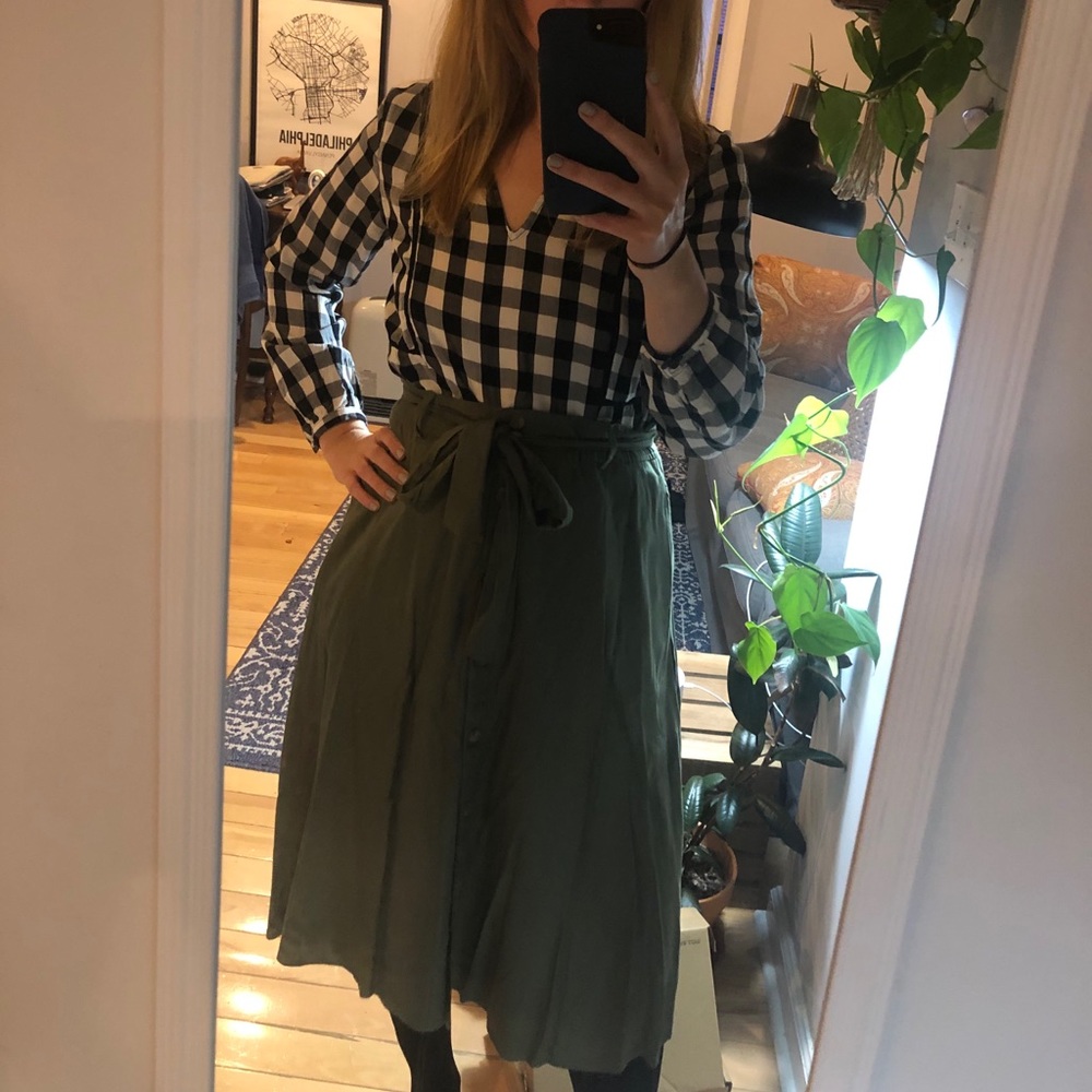 Olive green LOFT midi skirt